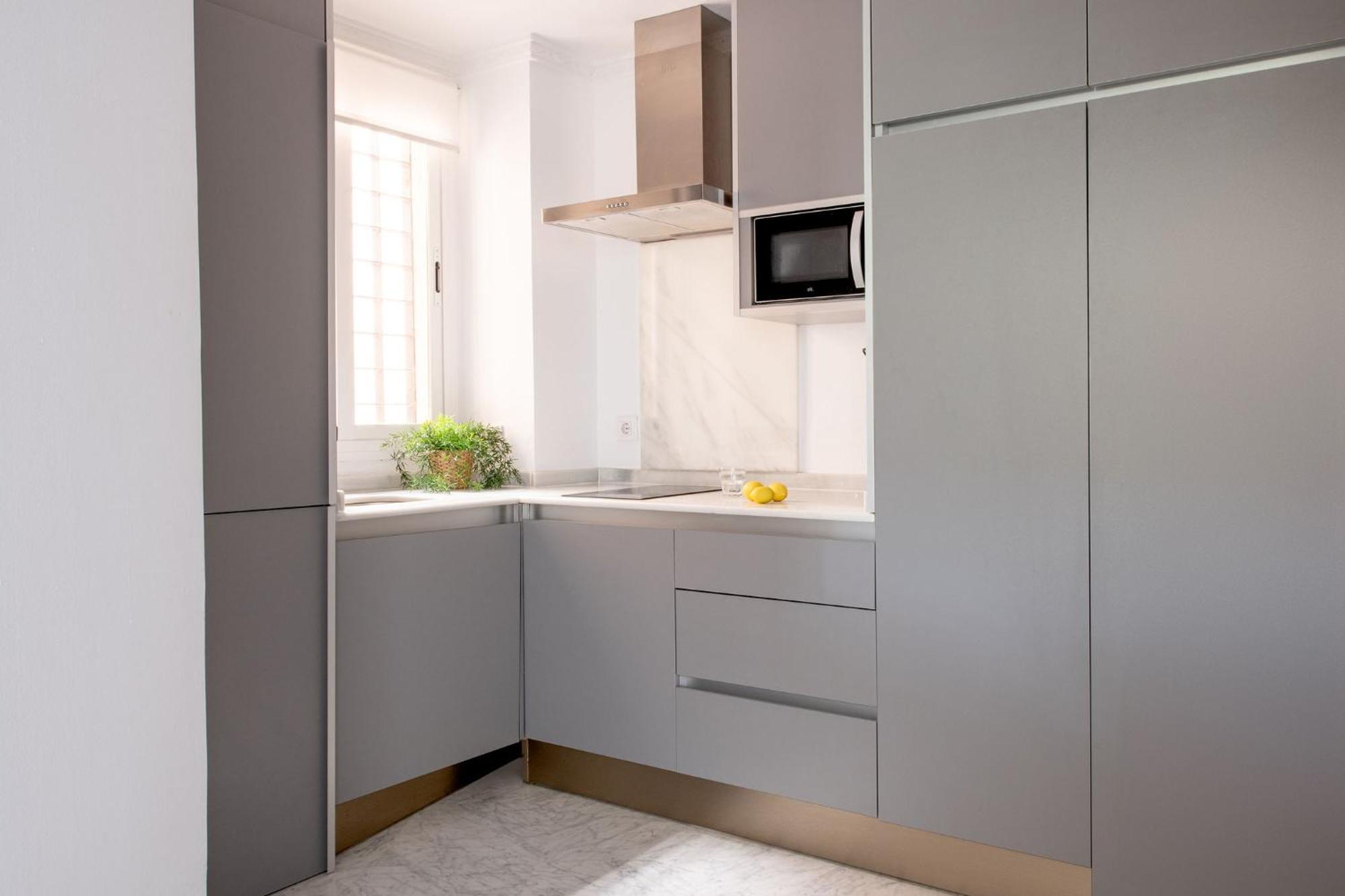 Jardines Del Prado Suite Apartment Севилья Экстерьер фото